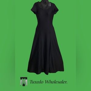 COPY - Tuxedo Wholesaler- Cap sleeve sweet heart neckline black dress